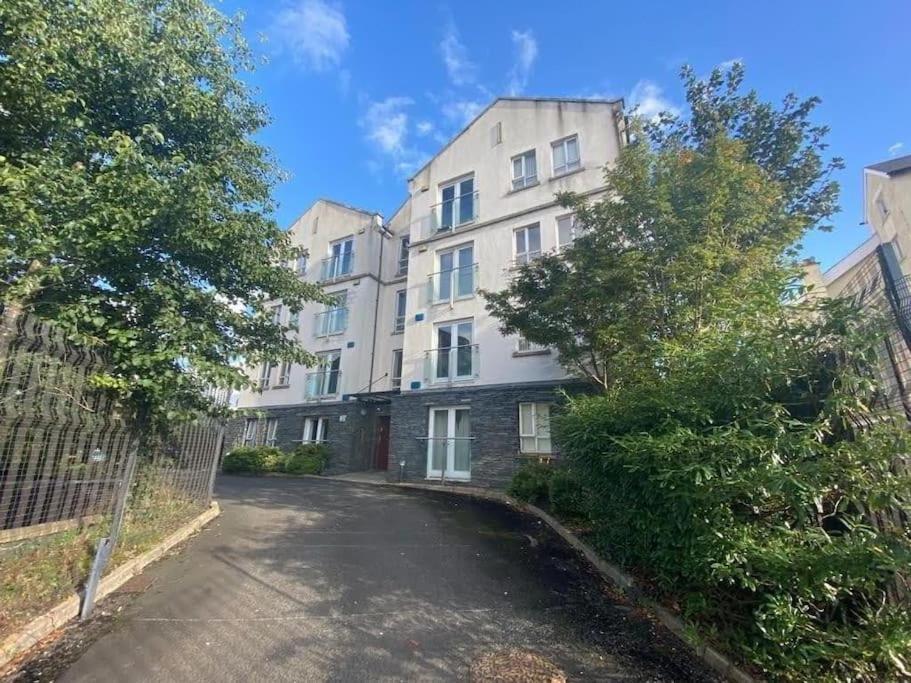 Artistic Stunning Apartment City View Londonderry Eksteriør billede