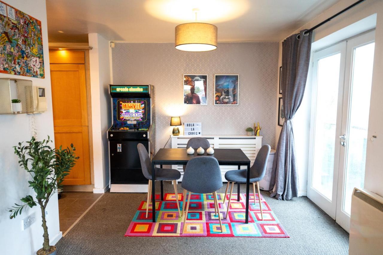 Artistic Stunning Apartment City View Londonderry Eksteriør billede